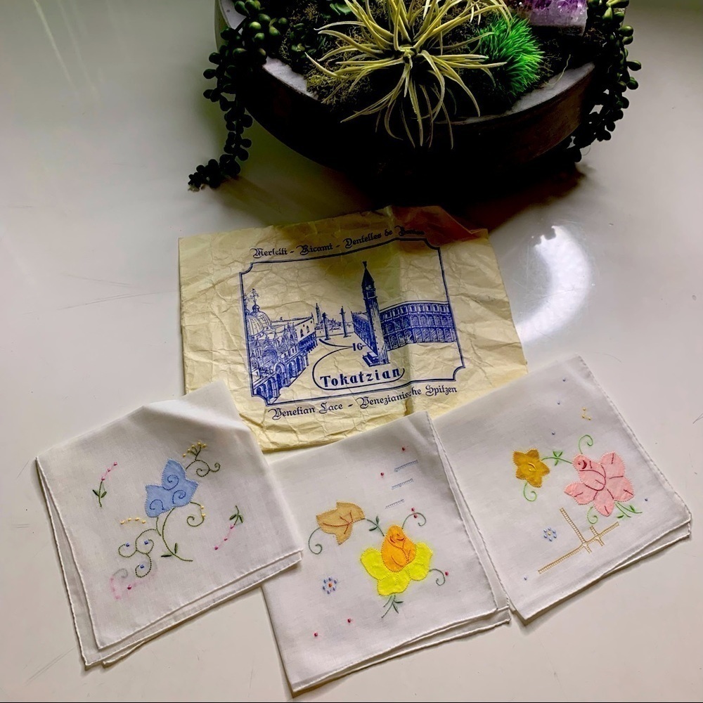 Vintage Benetian lace Benezianische Spitzen Embroidered flower linen napkin set